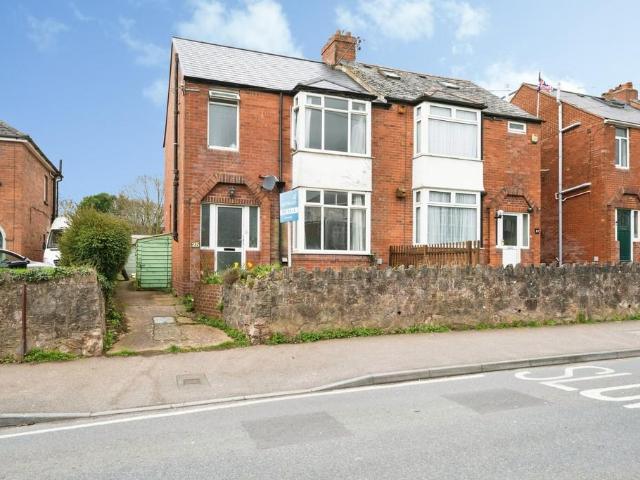 House for sale in Watergate, Devon