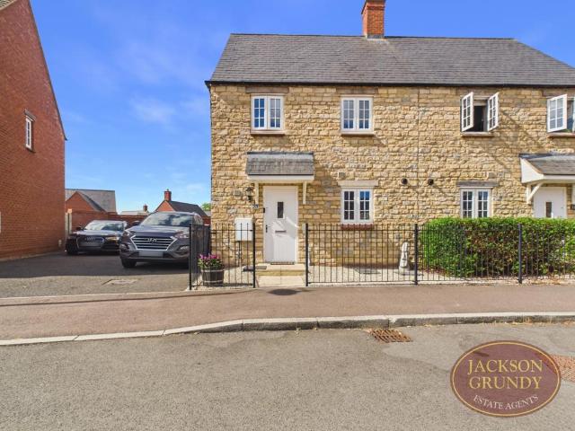 House for sale in Roade, Northamptonshire