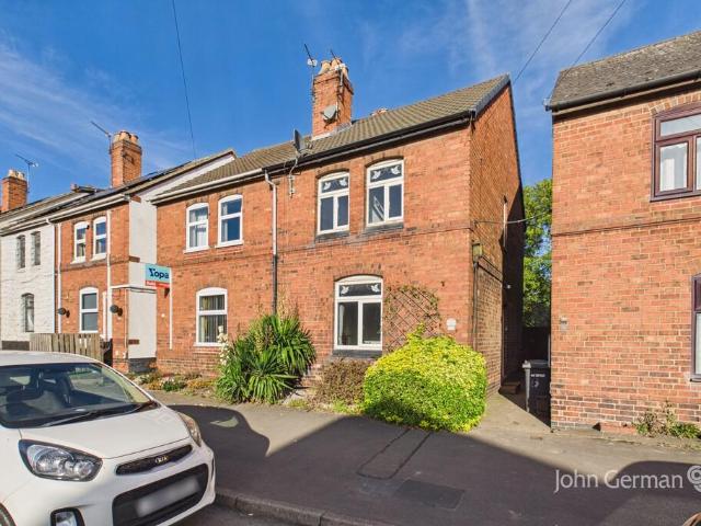 House for sale in Swadlincote, South Derbyshire
