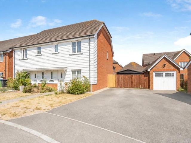 House for sale in Bersted, Clapham