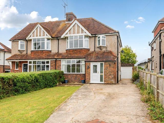 House for sale in Perryfields, West Sussex