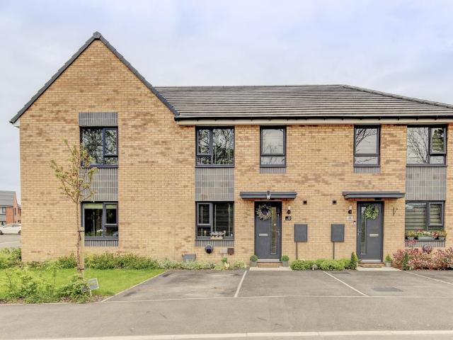 House for sale in Moss Side, Firbank
