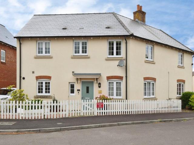 House for sale in Durrington, Wiltshire