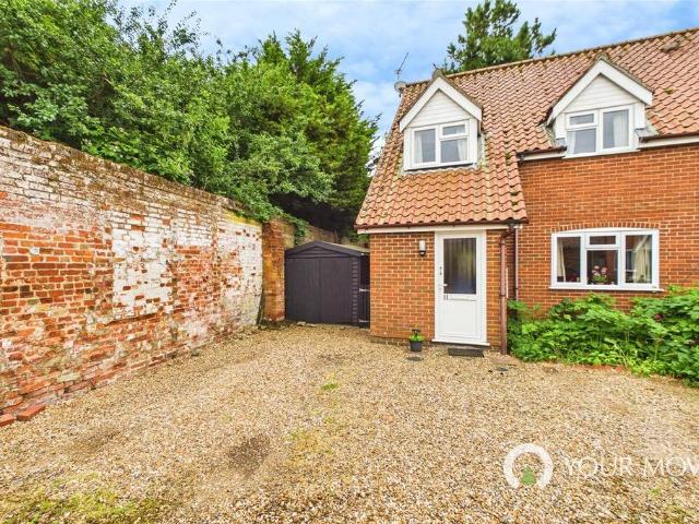 House for sale in Redenhall with Harleston, Burgh St Peter