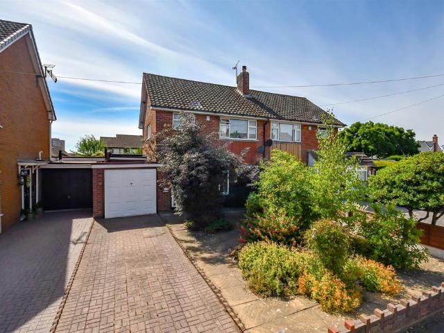 House for sale in Merryhill, West Midlands