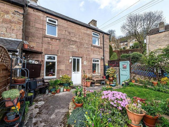 House for sale in Froggatt, East Midlands