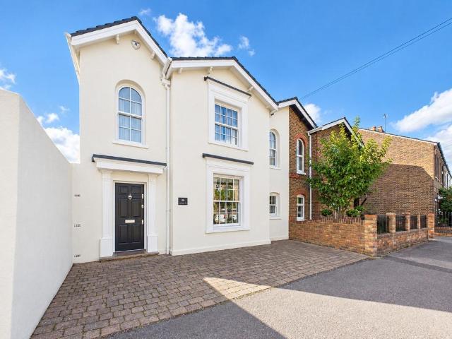 House for sale in Clewer Village, Windsor