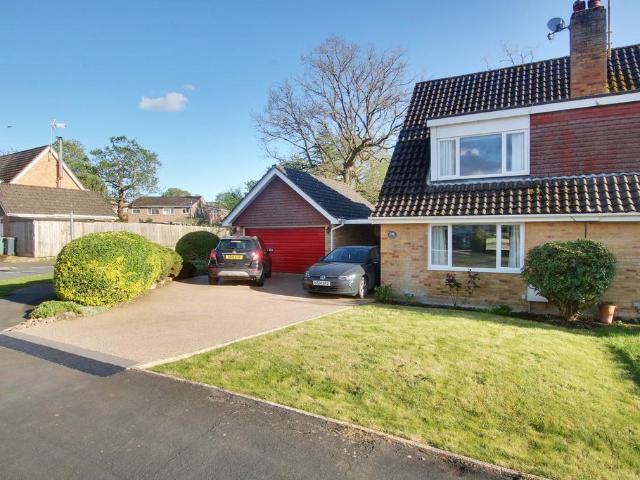House for sale in Mountbatten Park, Test Valley
