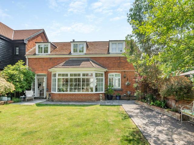 House for sale in Clewer Village, Windsor