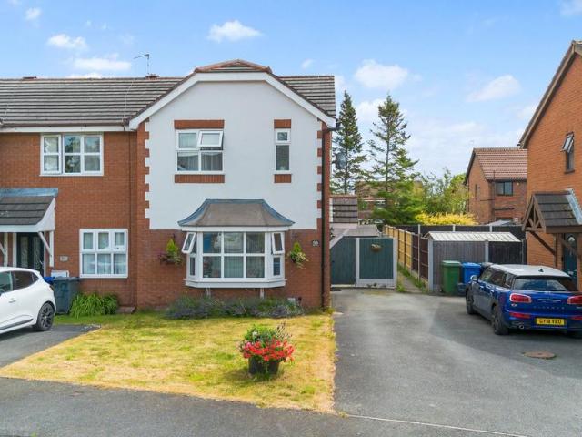 House for sale in Chapelford, Warrington