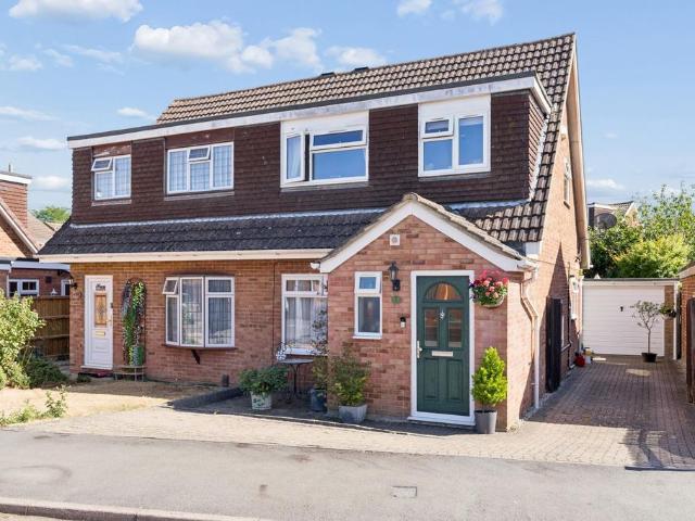 House for sale in Fishers Green, Shephall