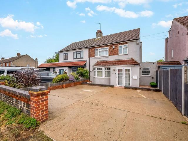House for sale in Worcester Park Estate, Monks Orchard