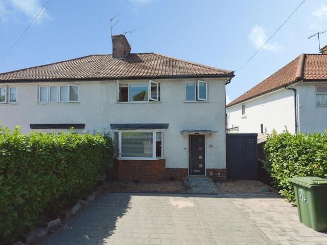House for sale in Watford Heath, North Watford