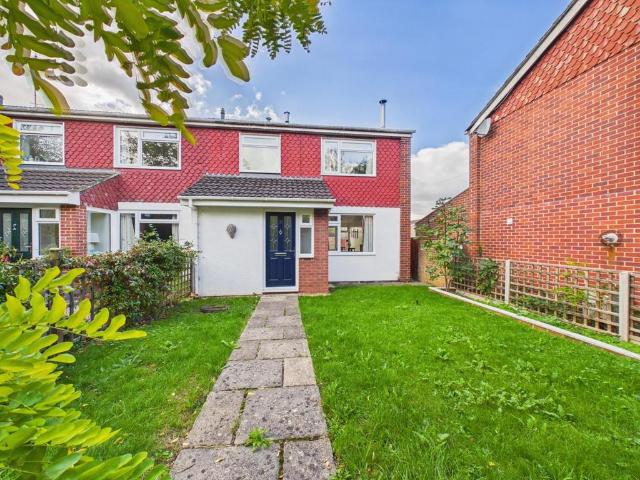 House for sale in Olveston