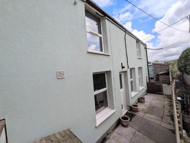 House for sale in Dol-y-bont, Wales