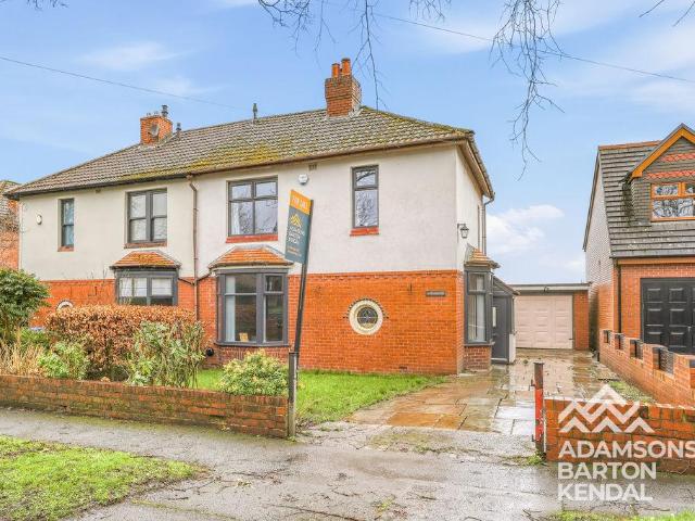 House for sale in Lady House, Burnedge