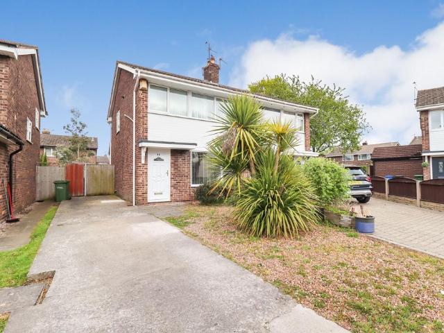 House for sale in Hood Manor, Warrington