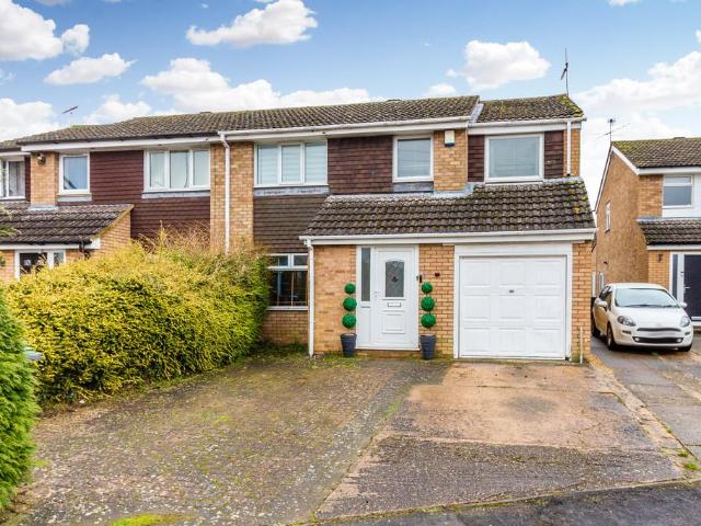 House for sale in Rushden