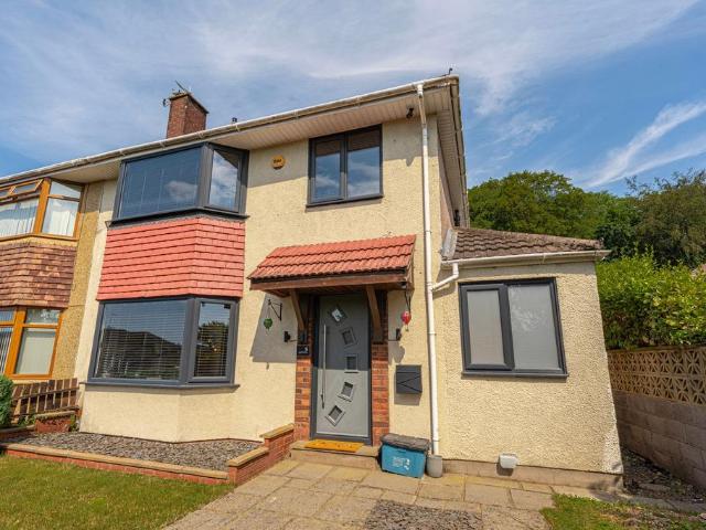 House for sale in Lawrence Hill, Wales