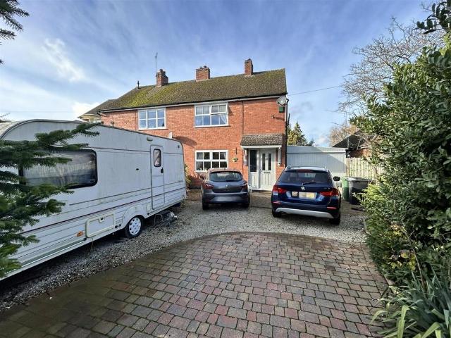 House for sale in Elmfield, Leicestershire