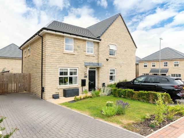 House for sale in Holme Valley, Honley
