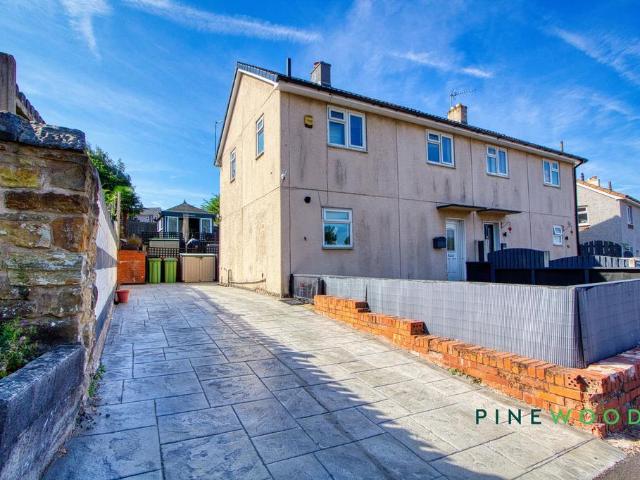House for sale in Brackenfield, East Midlands