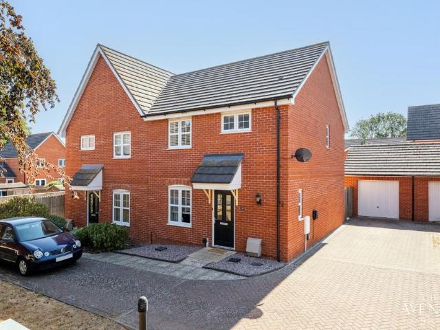 House for sale in Rushden
