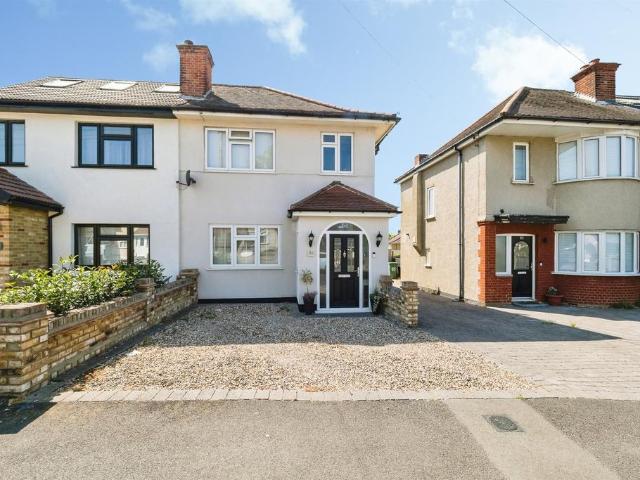 House for sale in London Borough of Havering, Greater London