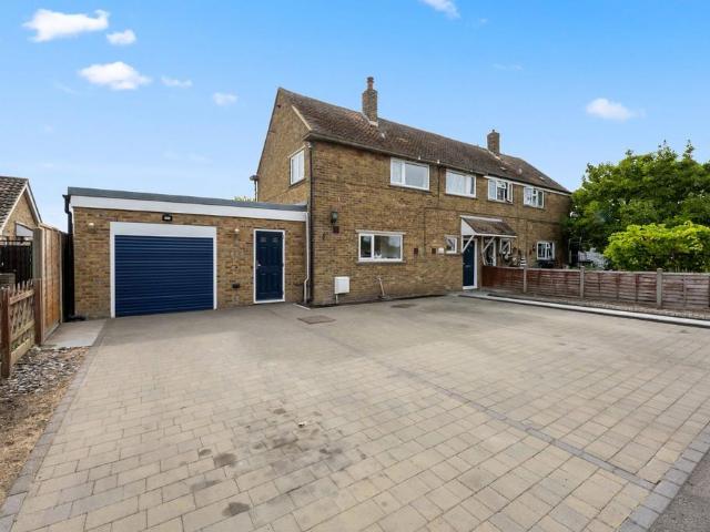 House for sale in Oad Street, Kent