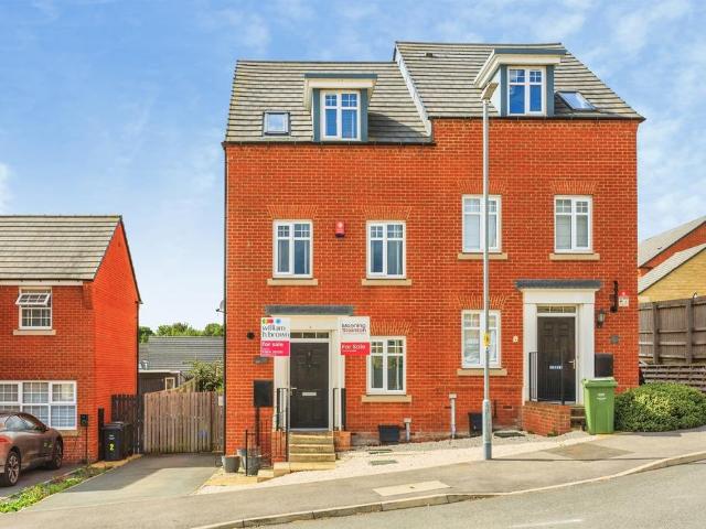 House for sale in Flockton, West Yorkshire