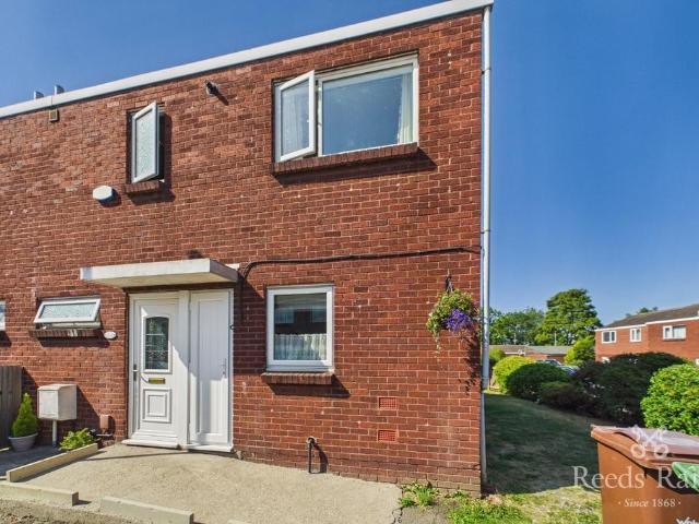 House for sale in Ossett, West Yorkshire