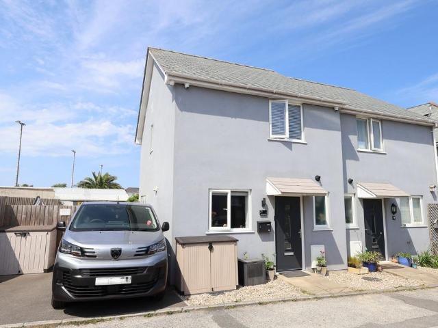 House for sale in Newquay, Cornwall