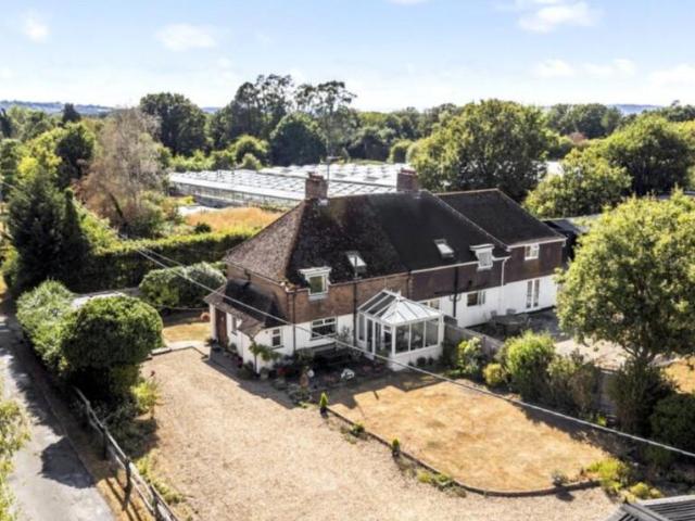 House for sale in Horsham, West Sussex