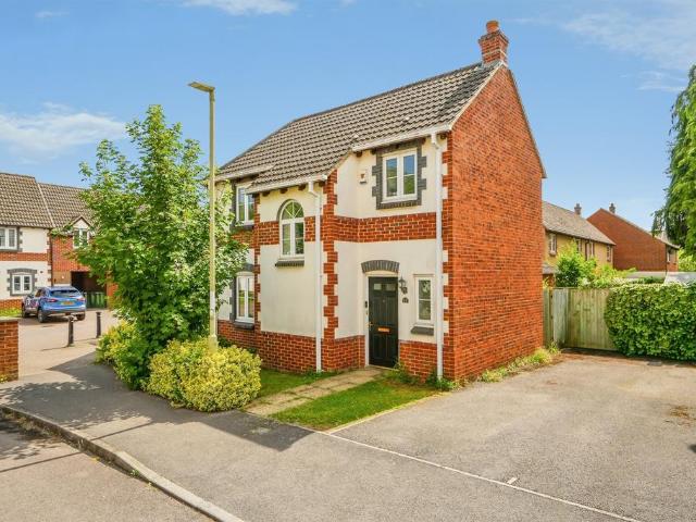 House for sale in Barton, The Slade