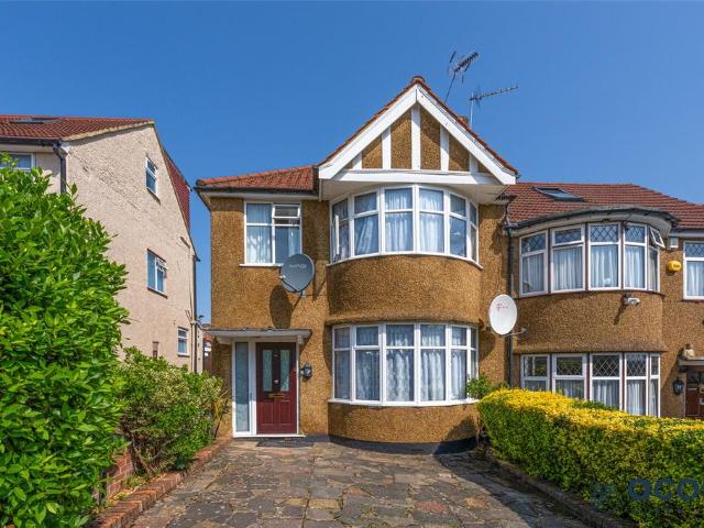 House for sale in Kingsbury, Greater London