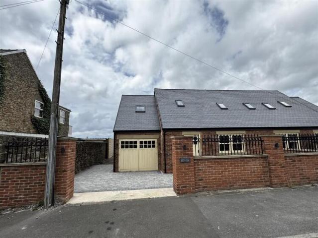 House for sale in Delves Lane, Iveston
