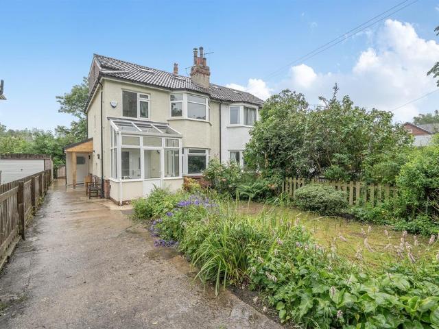 House for sale in Far Headingley, Weetwood