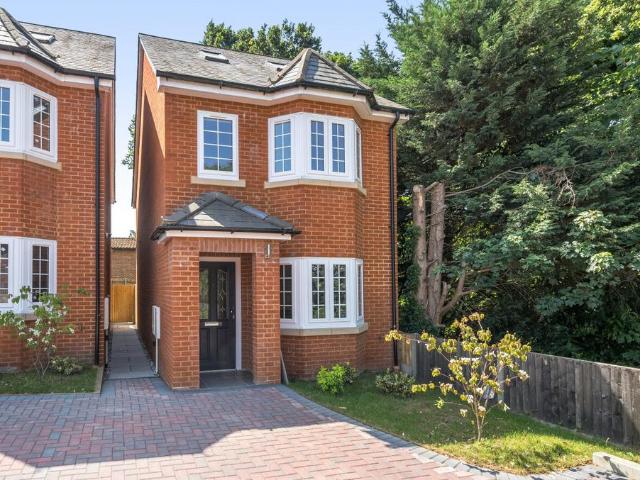 House for sale in Cargate, Aldershot