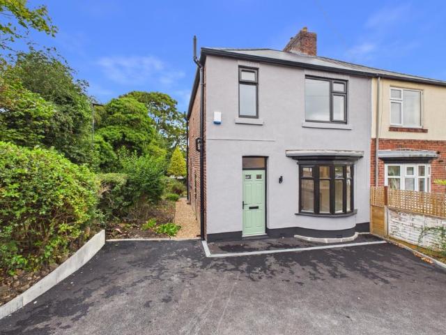 House for sale in Moscar Cottages, South Yorkshire