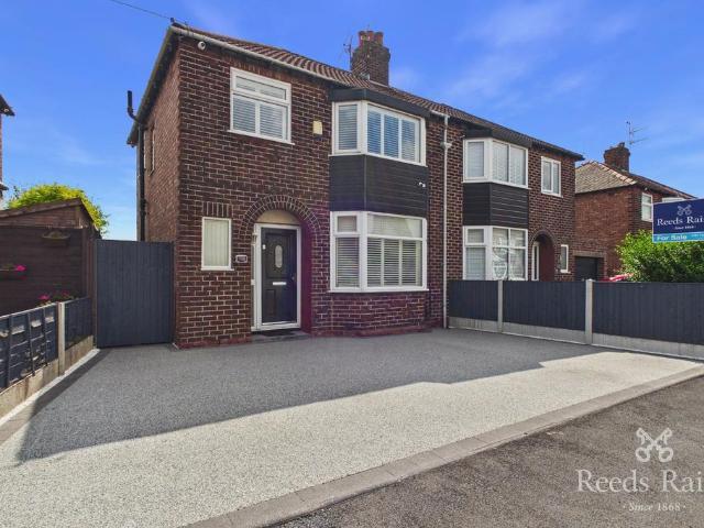 House for sale in Reddish, Greater Manchester