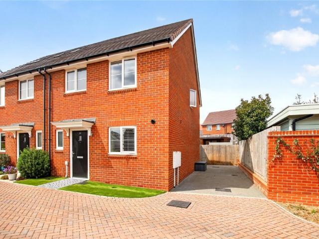 House for sale in Binfield