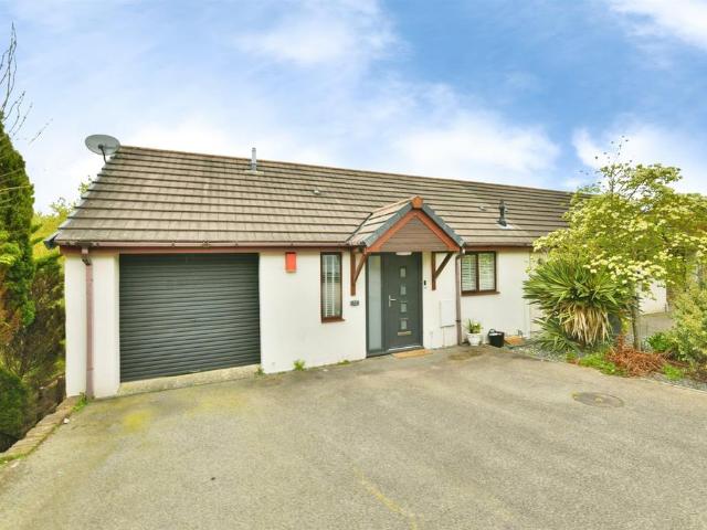 House for sale in South Pill, Saltash