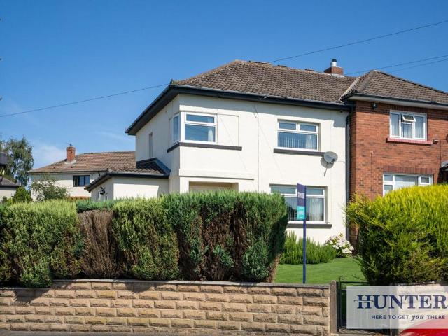 House for sale in Rufford Park, Yeadon