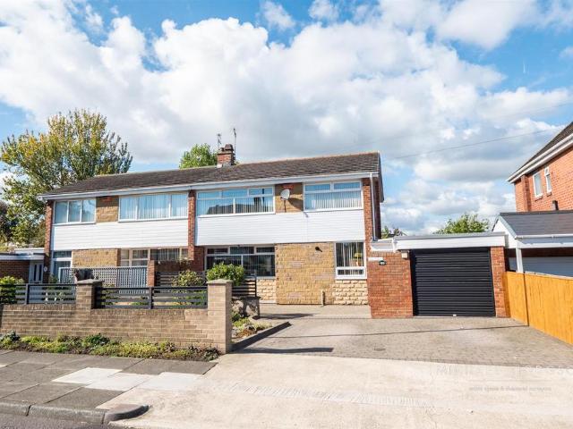 House for sale in Elstob Farm Estate, Sunderland