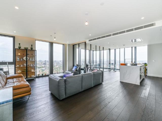House for sale in London Borough of Lambeth, Greater London
