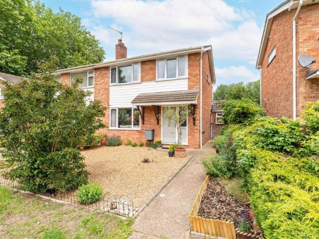 House for sale in Westfield View, East Bank