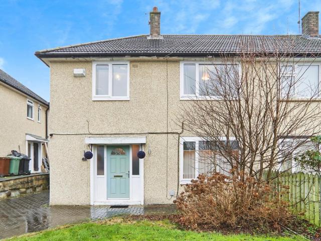 House for sale in Farsley, West Yorkshire