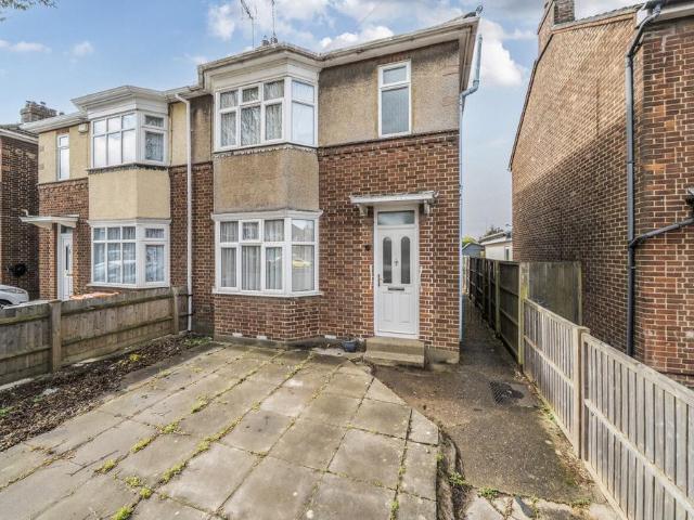 House for sale in Woodside Estate, Houghton Regis