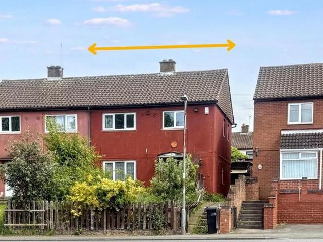 House for sale in Gun Hill, Warwickshire
