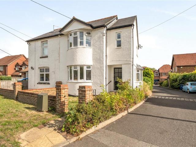 House for sale in Badshot Lea, Waverley